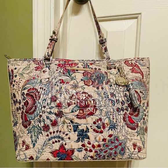 🐦‍🔥SALE! Brahmin Genuine Croc Embossed Leather in Brocade - Picture 13 of 16